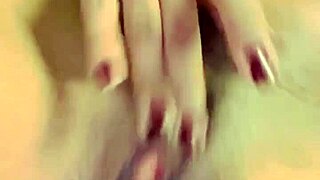 Brazilian beauty gives handjob lessons in the pool
