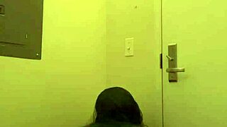 Tattooed babe shakes her ass in steamy porn video