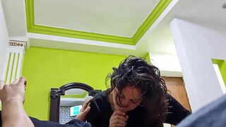 Neza's hotel room blowjob leaves nothing to the imagination