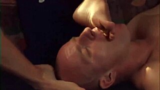 Gay threesome with feet fetish