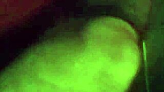 Amateur guy fucks a pretty girl in the bathroom on camera