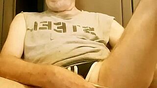 Big cocked gay porn star Thomas Odea's solo performance