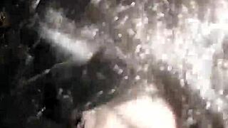 Amateur French crossdresser explores first oral experience
