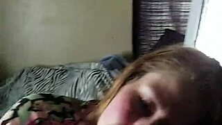 Chubby Roxydoll sucks on Sain Xi's thick shaft