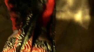 Sensual Indian beauty's seductive undressing show
