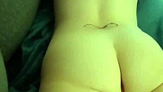 Shaved cam girl gets her desires fulfilled