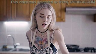 This sultry housewife serves up more than just pizza