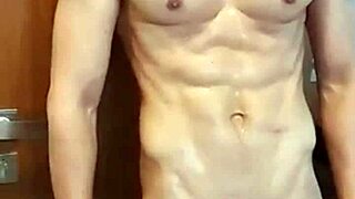 Gay amateur gets dirty in the bath before a messy finish