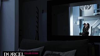 A sultry brunette's backdoor bliss