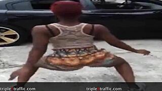 Candid shots of big booty girls having fun clapping and grabbing their asses