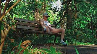 European forest lovers enjoy an amateur orgasm
