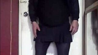 I'm a shy crossdresser who loves watching and doing it too