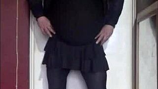 I'm a shy crossdresser who loves watching and doing it too