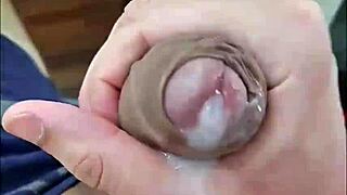 Special sex scenes with cum shots in slow motion