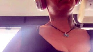 Suei's gym sessions and her great tits and small waist
