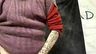 Gay masturbation and anal sex scenes in a solo performance.