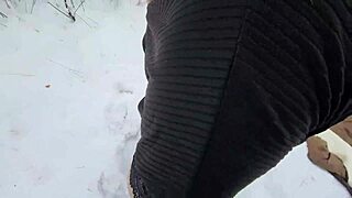 Big assed beauty gets creampied by a taxi driver in the woods