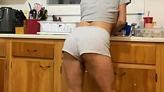 Anna Maria, a mature Dominican beauty, washing dishes and showcasing her assets
