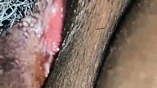 Married man enjoys licking his wife's bare pussy in Chennai