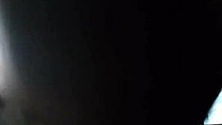 Ebony hottie gives a sensational blowjob