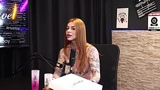 Brazilian teen Ruiva Braba shows off her body and tattoos