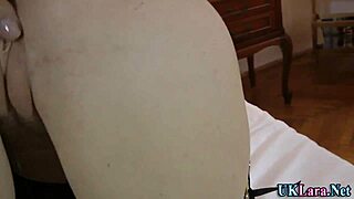 British MILF in sexy stockings, finger herself to orgasm