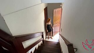 Cumpri a fantasia de ver minha namorada com um big cock