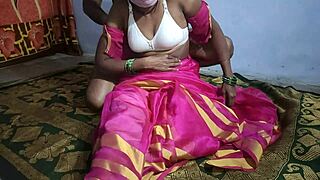 Hot wife from Indian village in homemade high quality XXX video