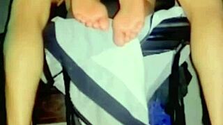My girlfriend wants to have sex while her parents sleep