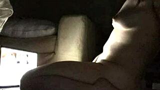 My girlfriend has sex with a stranger in a webcam cam show