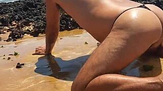 Ladysilva's sexy solo show on the beach is a must-see