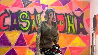 Public punk chick gets her holes drilled