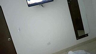 Natural tits and a big ass for passionate amateur sex