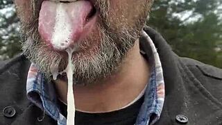 Gay amateur enjoys cum tribute along Natchez Trace