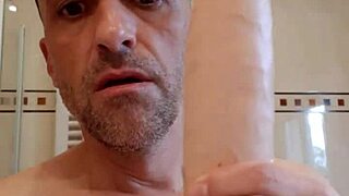Shavencock: Gay amateur's assplay experience