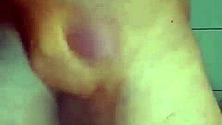 A solo Hungarian amateur's sensual experience