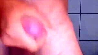 A solo Hungarian amateur's sensual experience