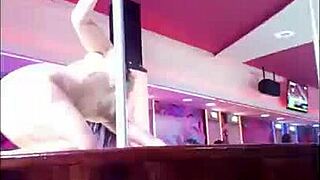 Night club for the Latinx community in El Puente