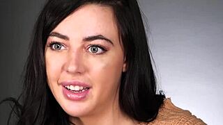 Intense self-love: Watch a woman reach orgasm naturally