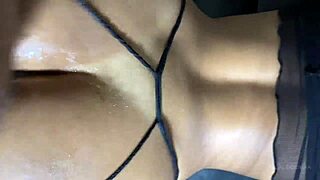 A young girl with a nice ass has sex on the sofa without a condom in this homemade video