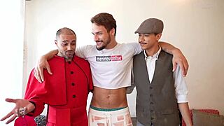 Backstage look at the joy of gay anal sex and deep throat penetration in a bareback scene