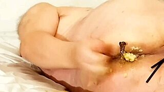 Marital life of a Finnish gay man who stays at home and loves anal sex