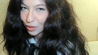 Schoolgirl avoids sex with parents, prefers gay encounters