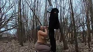 Amateur with big cans gets a park cock suckering session