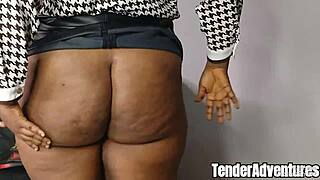 Horny ebony MILF gets a quickie after work fix