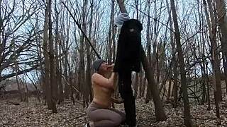 Amateur with big cans gets a park cock suckering session