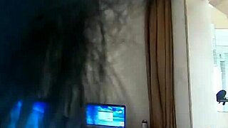 Asian teen gets balls deep and swallows cum close up