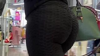 Yoga pants and big butts go hand in hand in this candid collection