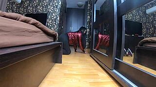 Hot milf wife shows off her big ass in pantyhose