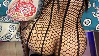 Big ass MILF gets milked with her curvy body